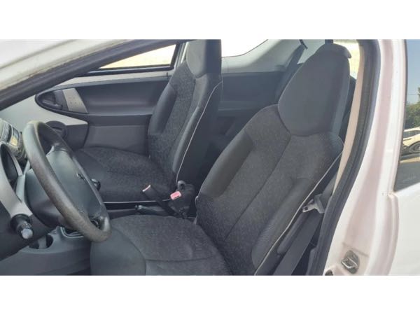 Peugeot 107 1.0 998cm3 68cv