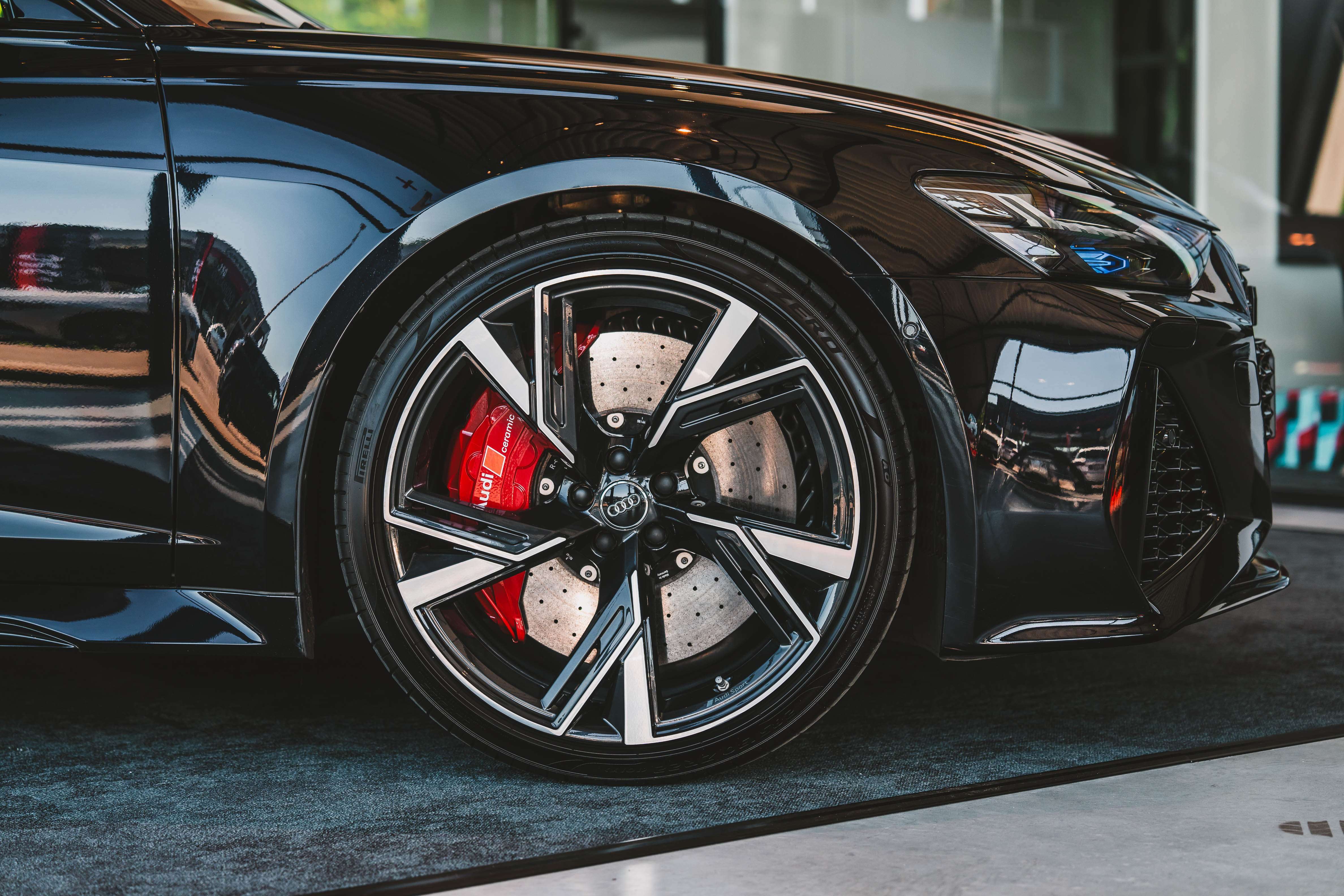 Audi RS6 4.0 TFSI Quattro*|PANO*CARBON*HUD*MATRIX*DYNAMIC*|