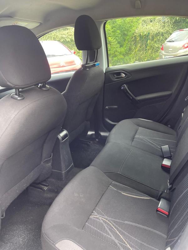 Peugeot 208 Active 1.6 hdi