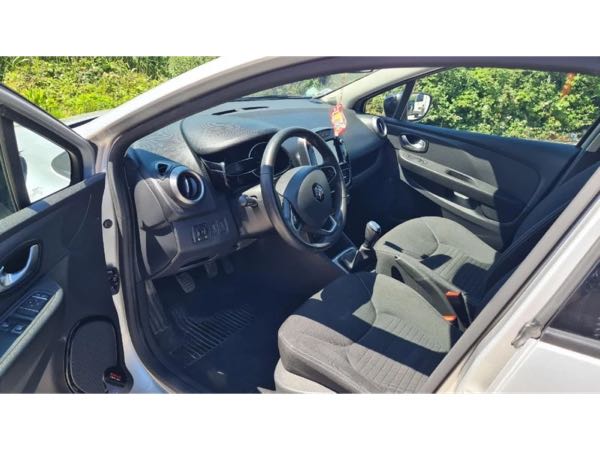 Renault Clio IV 1.2 16V 1149cm3 73cv