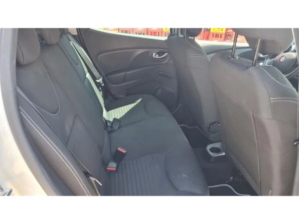 Renault Clio IV 1.2 16V 1149cm3 73cv