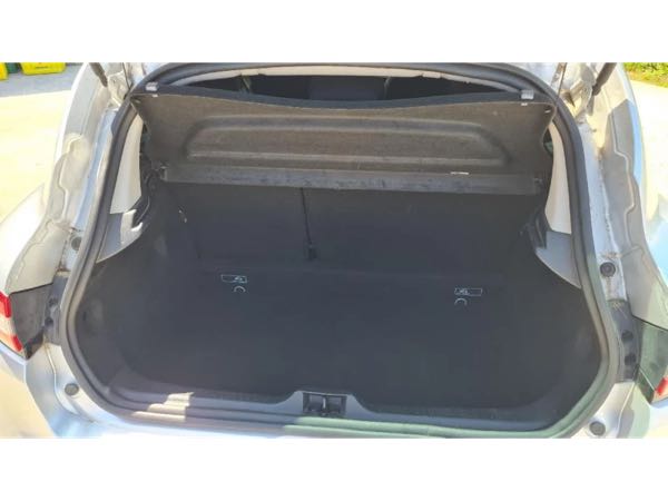 Renault Clio IV 1.2 16V 1149cm3 73cv