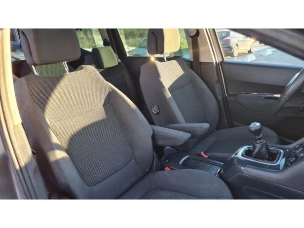 Peugeot 5008 2.0 HDi (150Ch)