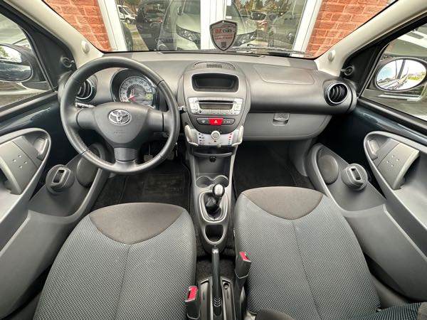 Toyota Aygo TORONTO 1.0 68PK | AIRCO | 1STE EIGENAAR |