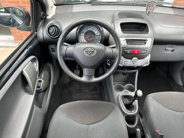 Toyota Aygo TORONTO 1.0 68PK | AIRCO | 1STE EIGENAAR |