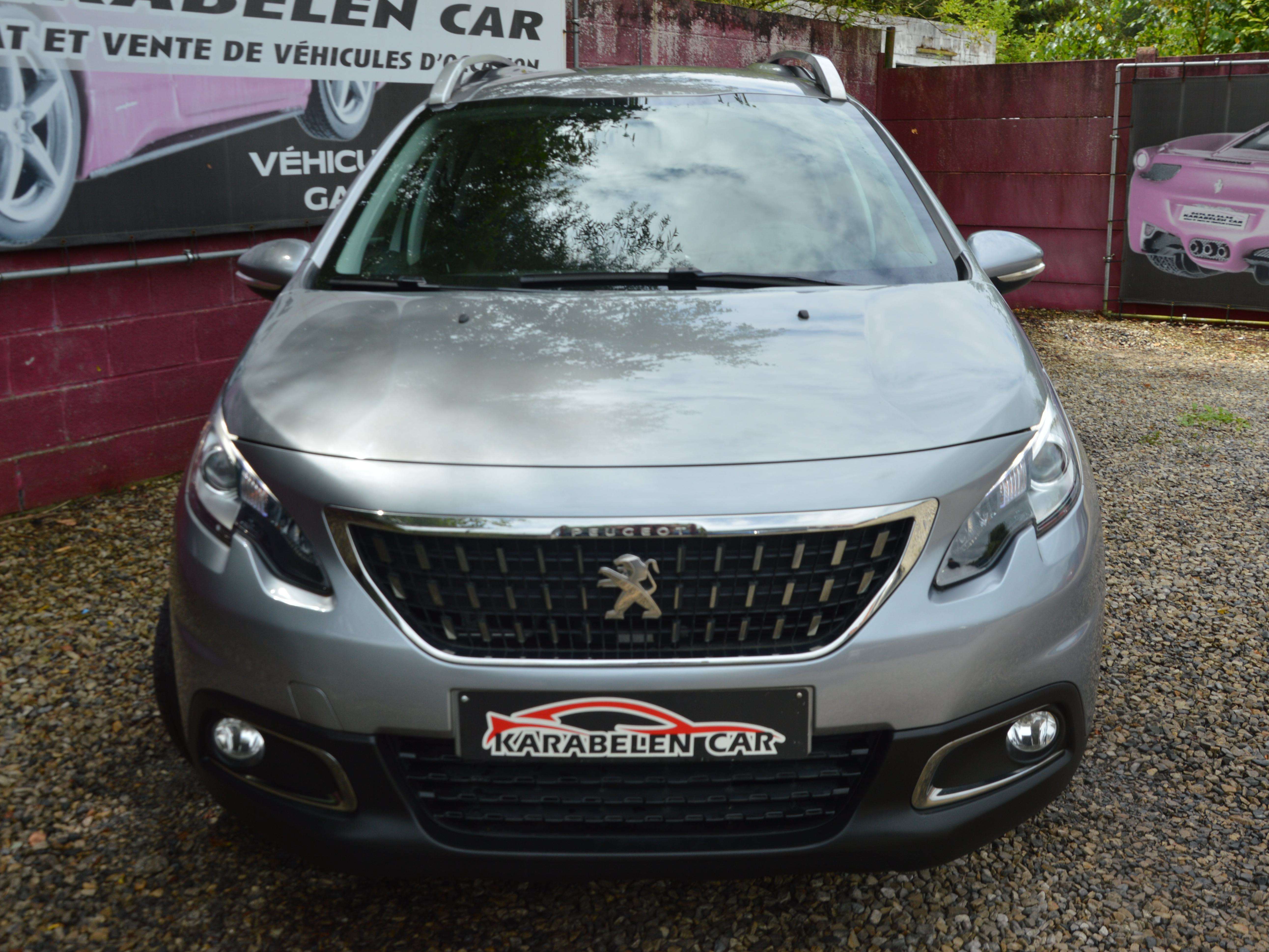Peugeot 2008 1.2iPureTech Style NEUF BOITE AUTO NAV 31.366KM