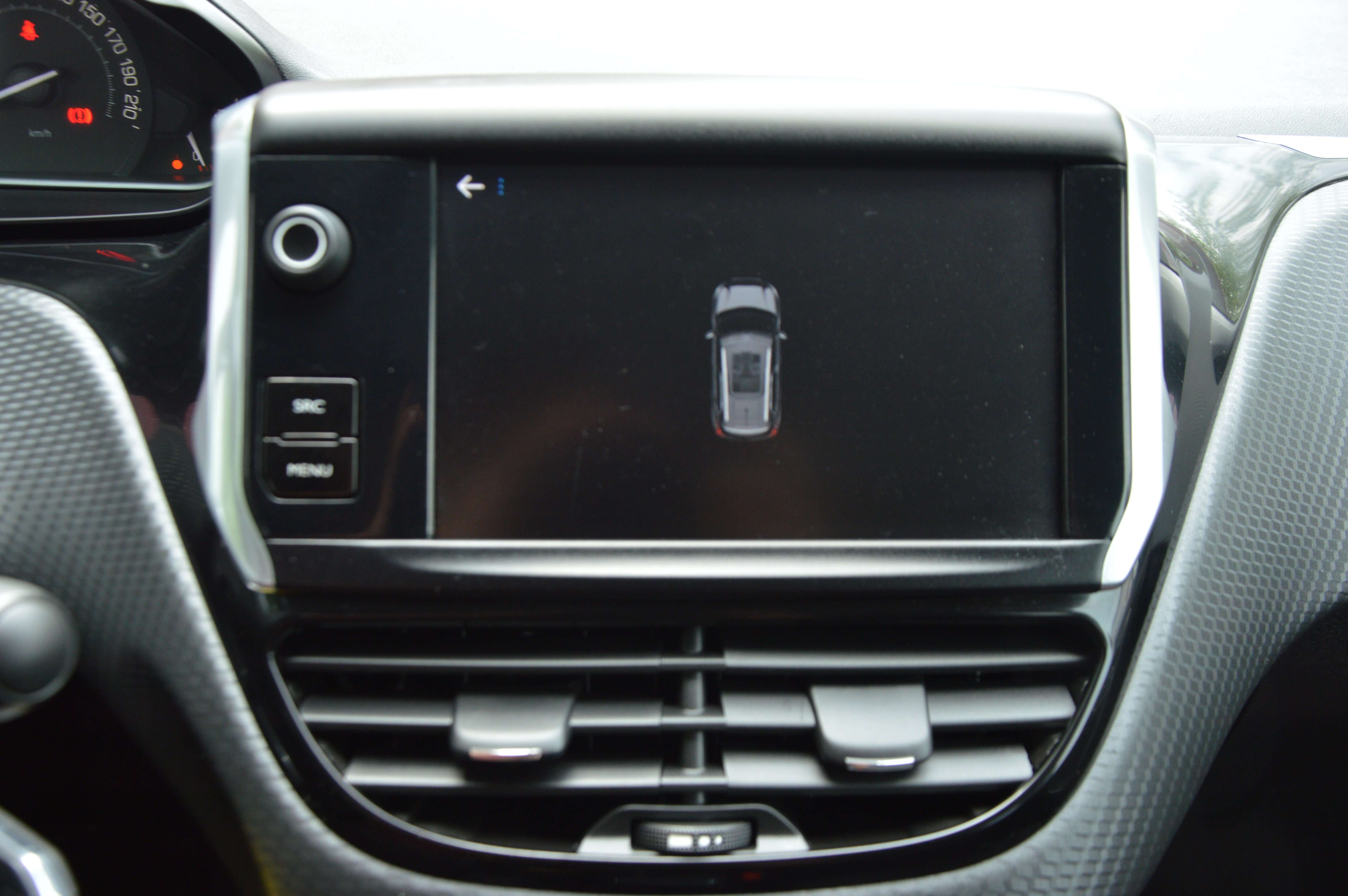 Peugeot 2008 1.2iPureTech Style NEUF BOITE AUTO NAV 31.366KM