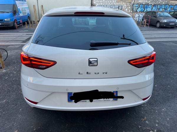 Seat Leon III (2) 1.6 TDI 115 S&amp;S URBAN