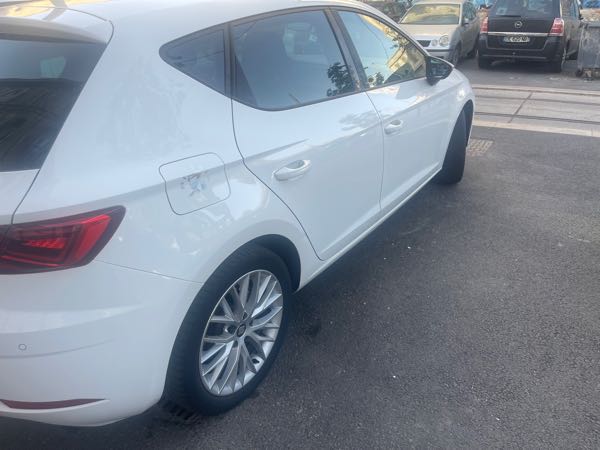 Seat Leon III (2) 1.6 TDI 115 S&amp;S URBAN