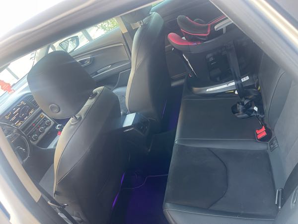 Seat Leon III (2) 1.6 TDI 115 S&amp;S URBAN