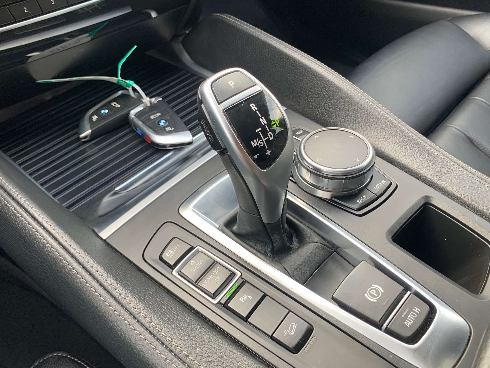 BMW X6 3.0 dAS xDrive30/M-PACK/HEAD UP/TREKH. 32.975 +BTW