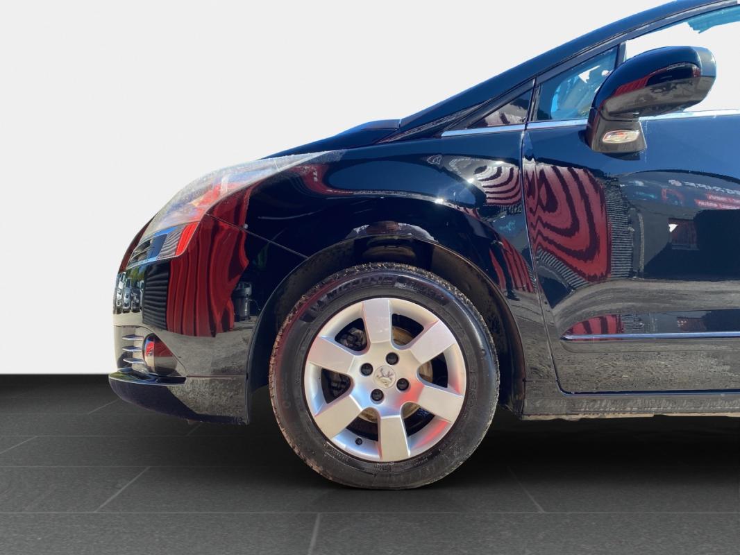 Peugeot 5008 1.6 HDi 115ch FAP BVM6 Style 7pl