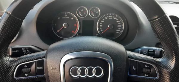 Audi A3 II (2) SPORTBACK 2.0 TDI 140 AMBIENTE