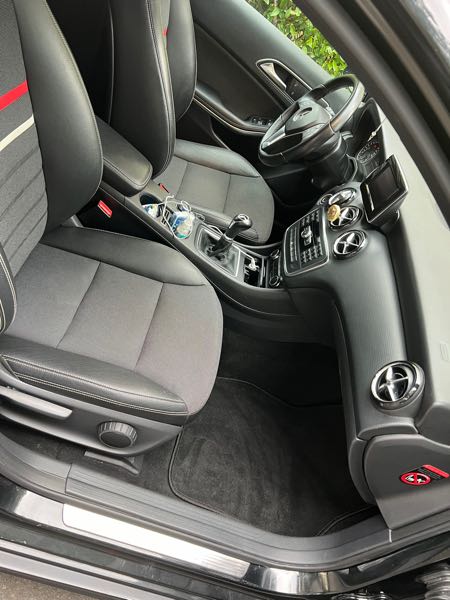 Mercedes-Benz Classe A III (2) 180 D INTUITION