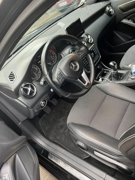 Mercedes-Benz Classe A III (2) 180 D INTUITION