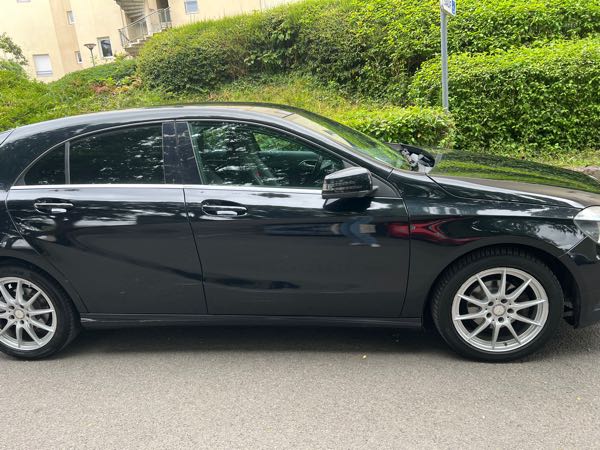 Mercedes-Benz Classe A III (2) 180 D INTUITION