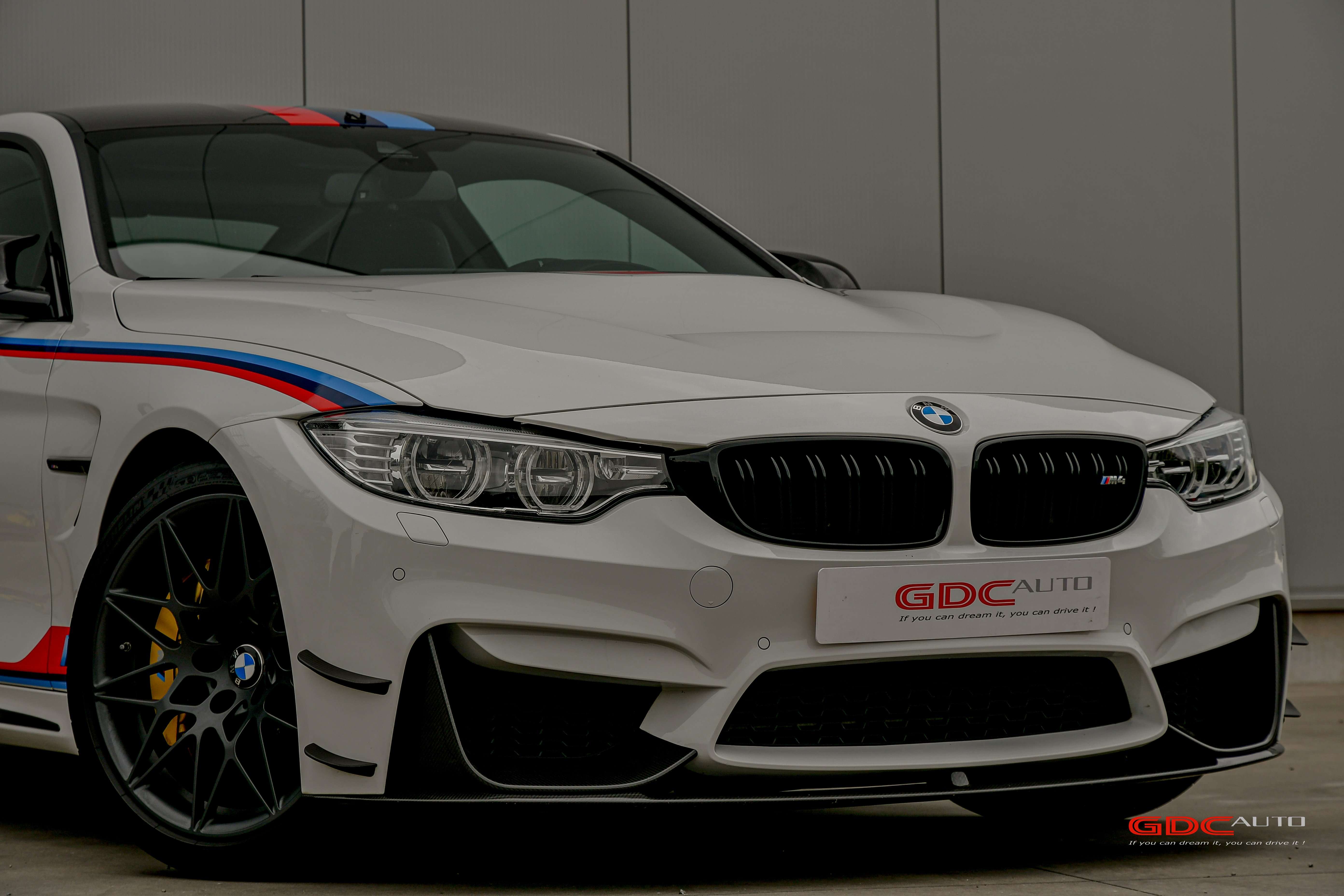 BMW M4 DTM Champion Edition 1/200