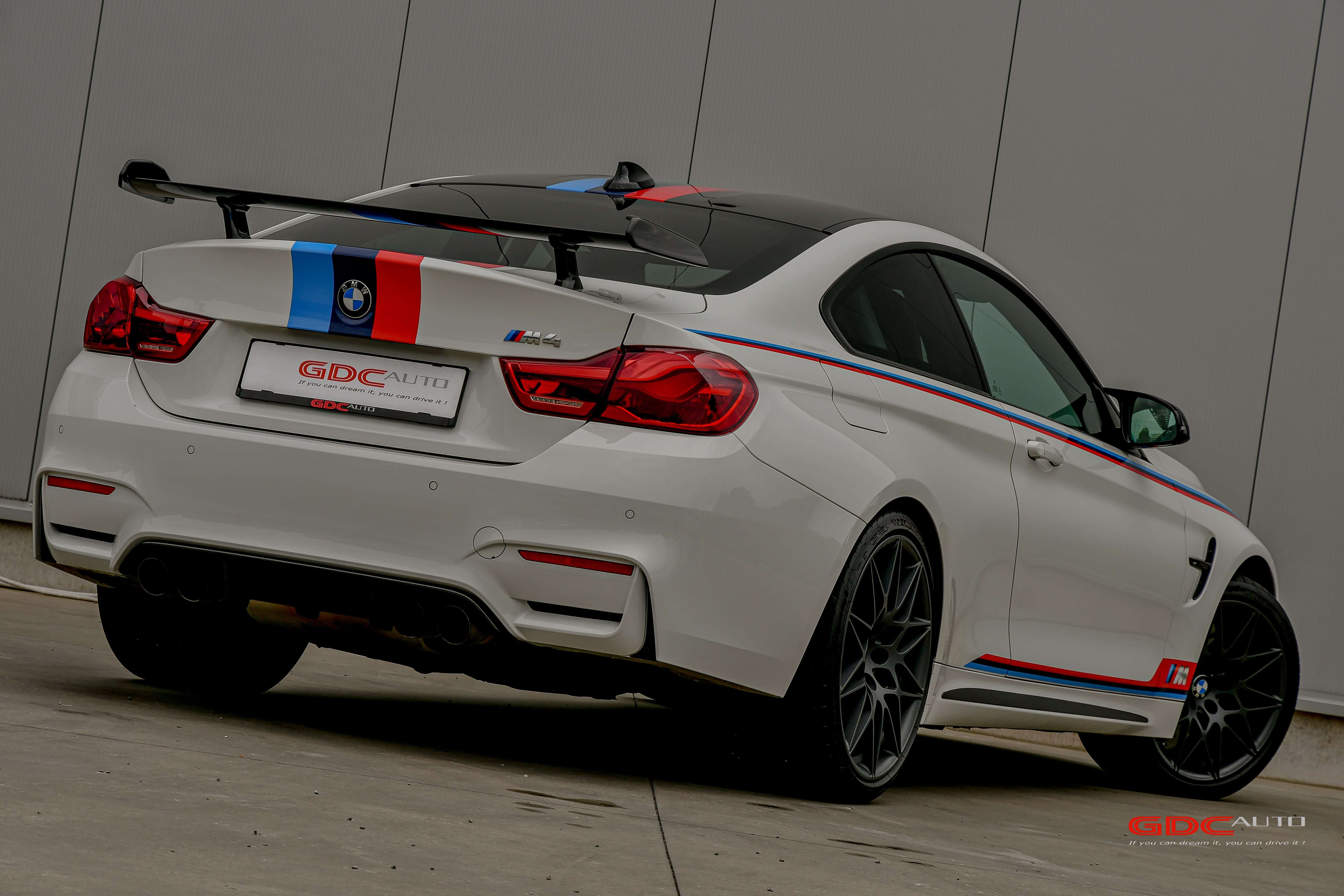 BMW M4 DTM Champion Edition 1/200