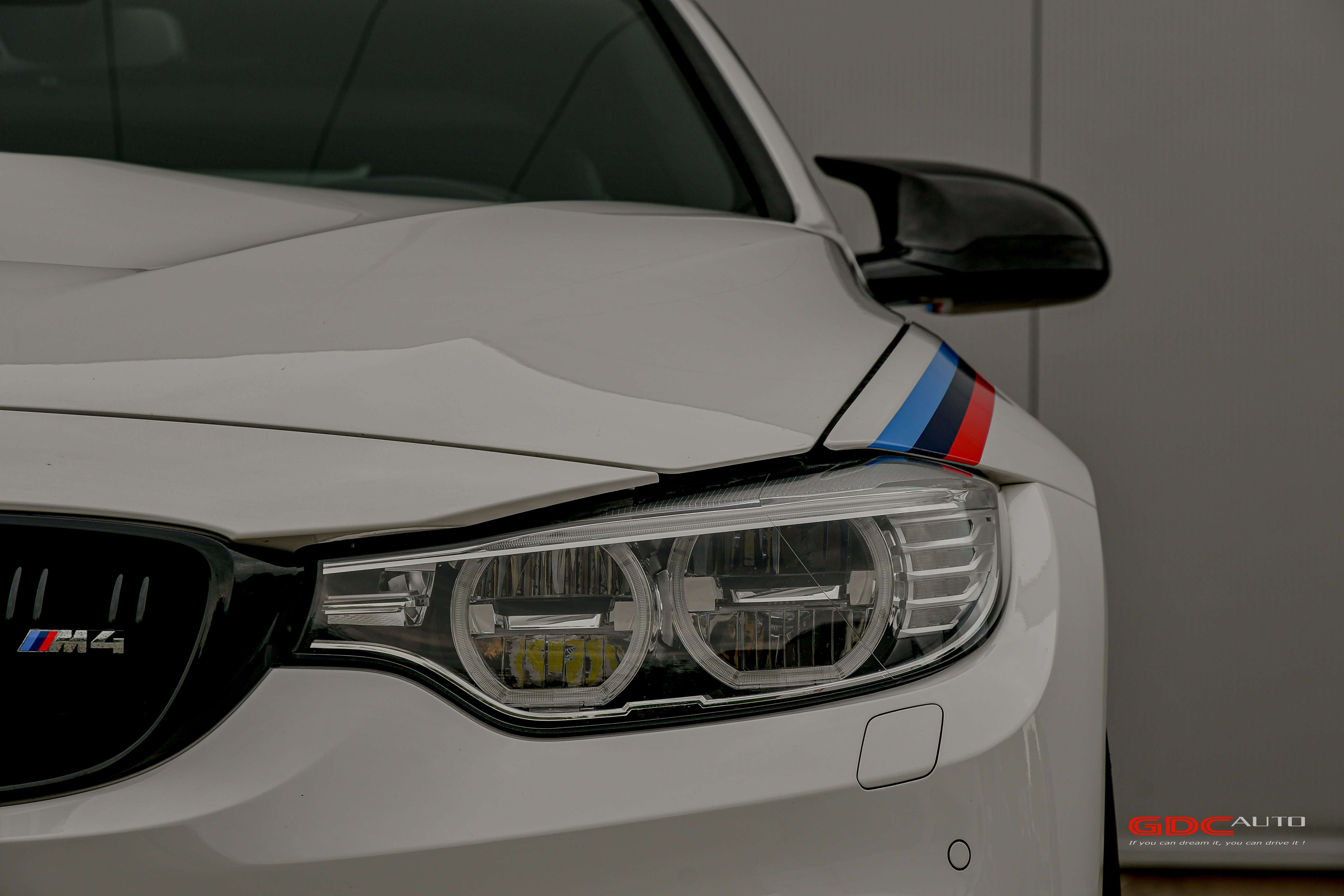 BMW M4 DTM Champion Edition 1/200
