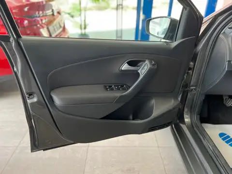 Volkswagen Polo 1.2i Highline superbe a voir✅✅✅