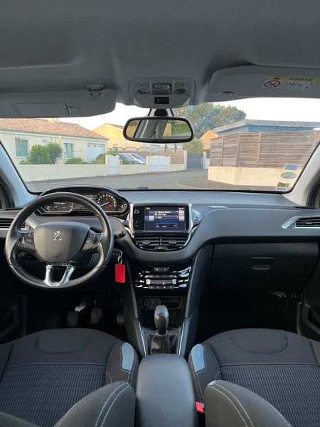 Peugeot 208 1.6 E-HDI FAP 92 ALLURE 5P