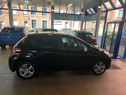 Peugeot 208 1.2i Style