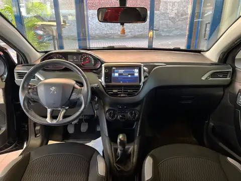 Peugeot 208 1.2i Style