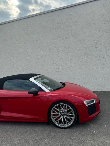 Audi R8 II SPYDER 5.2 V10 FSI QUATTRO S TRONIC
