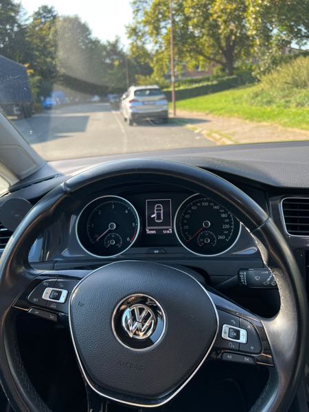 Volkswagen Golf VII (2) 2.0 TDI 150 BLUEMOTION TECHNOLOGY 8CV CONFORTLINE 5P