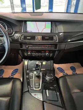 Bmw Serie 5 18D boîte automatique ✅✅✅