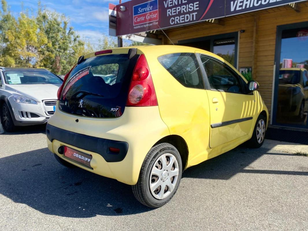 Peugeot 107 1.0e 12V 68ch BLUE LION Trendy