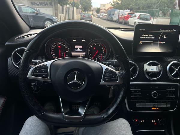 Mercedes-Benz Classe A III (2) 180 FASCINATION 7G-DCT