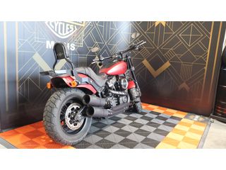 HARLEY-DAVIDSON SOFTAIL FAT BOB COULEUR/rouge