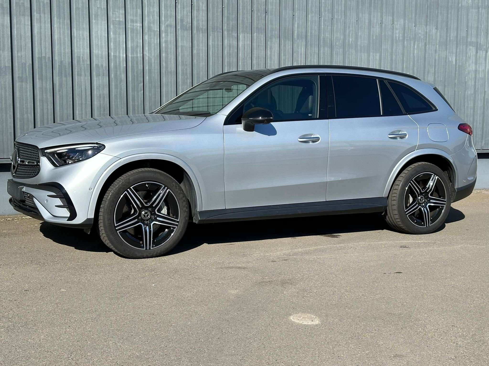 Mercedes-Benz GLC 300 de 4-Matic AMG LINE TOIT PANO PACK CONDUITE PLUS