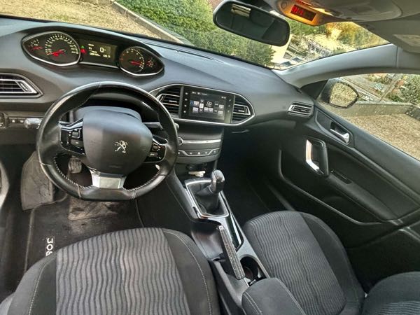 Peugeot 308 II (2) 1.2 PURETECH 110 S&amp;S ACTIVE BUSINESS 108G