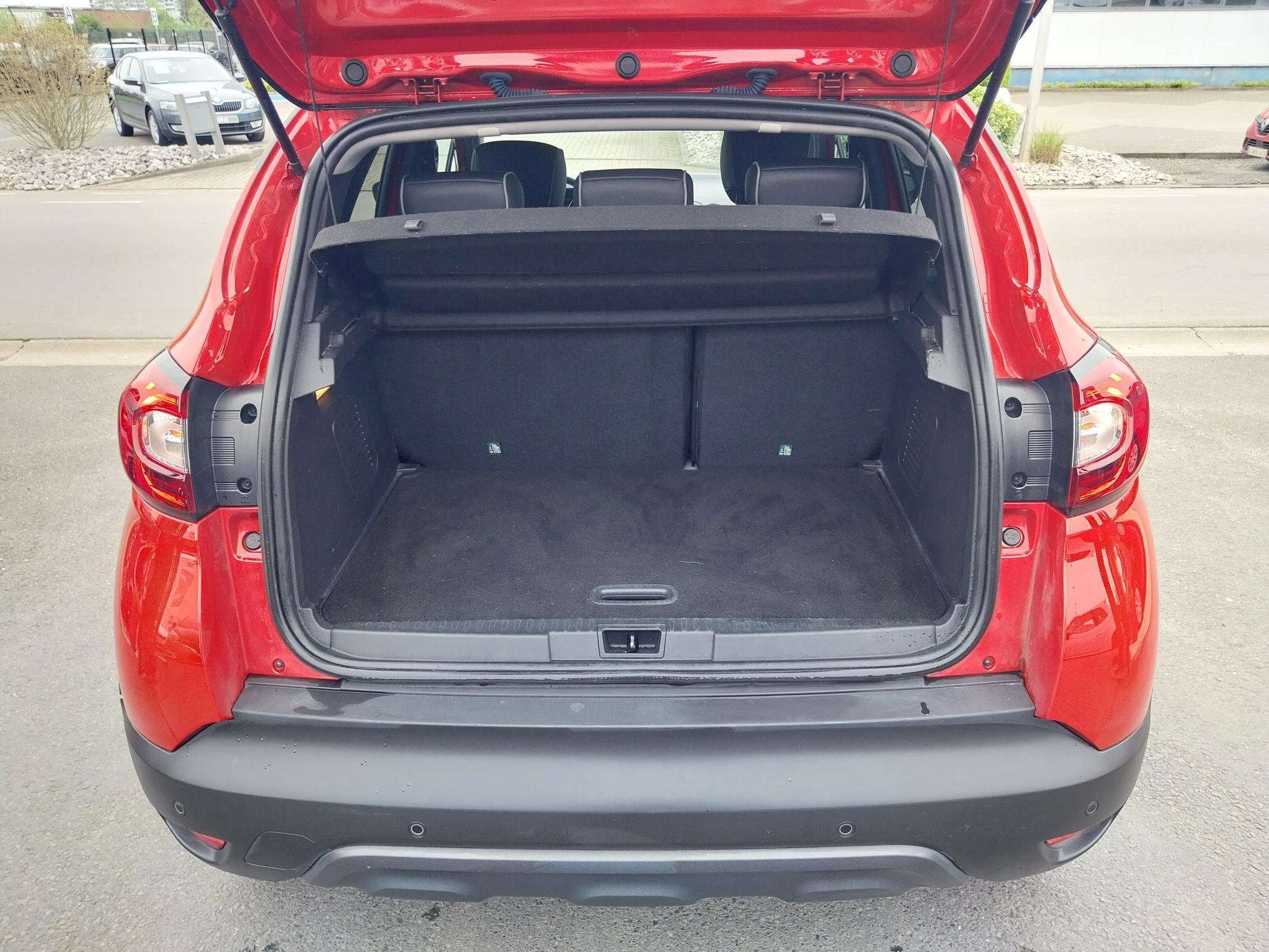 Renault Captur 1.2 TCe Bose Edition//NAVI-CAMERA-CLIM AUTO-LED//