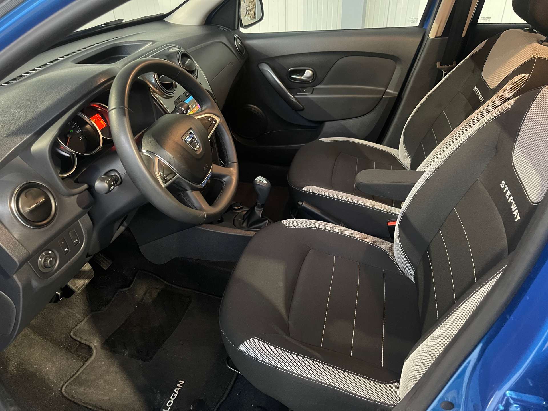 Dacia Logan 0.9cc S.W BOITE AUTOMATIQUE*32282 KMS*CAMERA/GPS/CAPTEURS AR