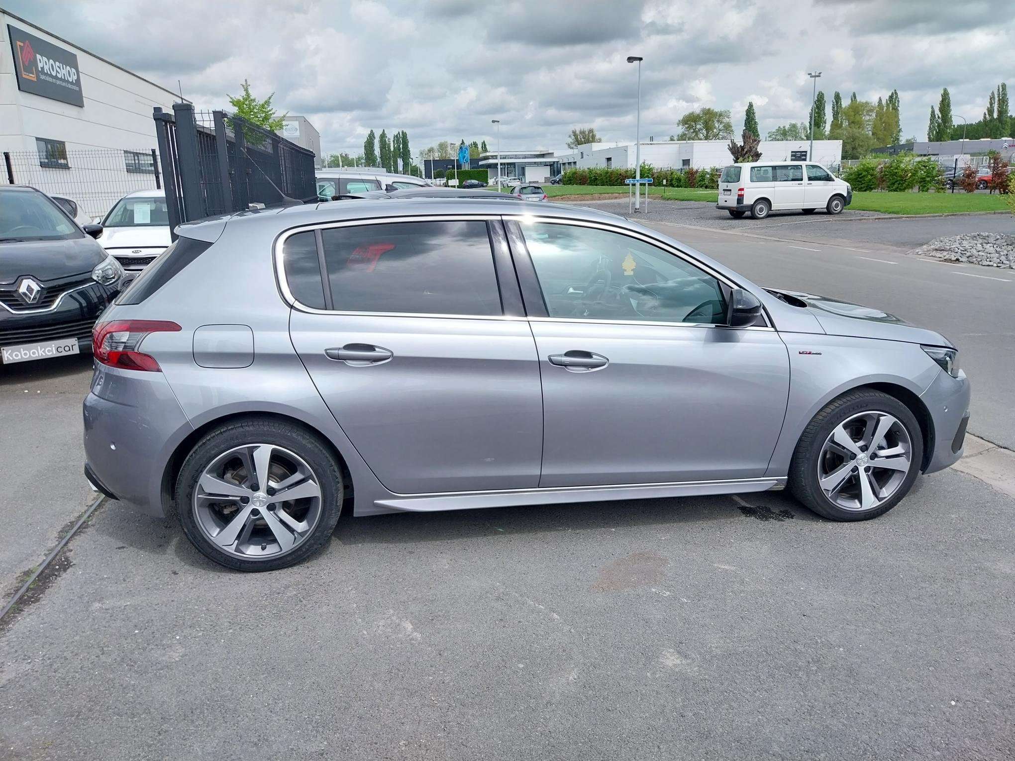 Peugeot 308 1.2 PureTech GT Line /NAVI-CLIM-CAMERA-TOIT PANO/