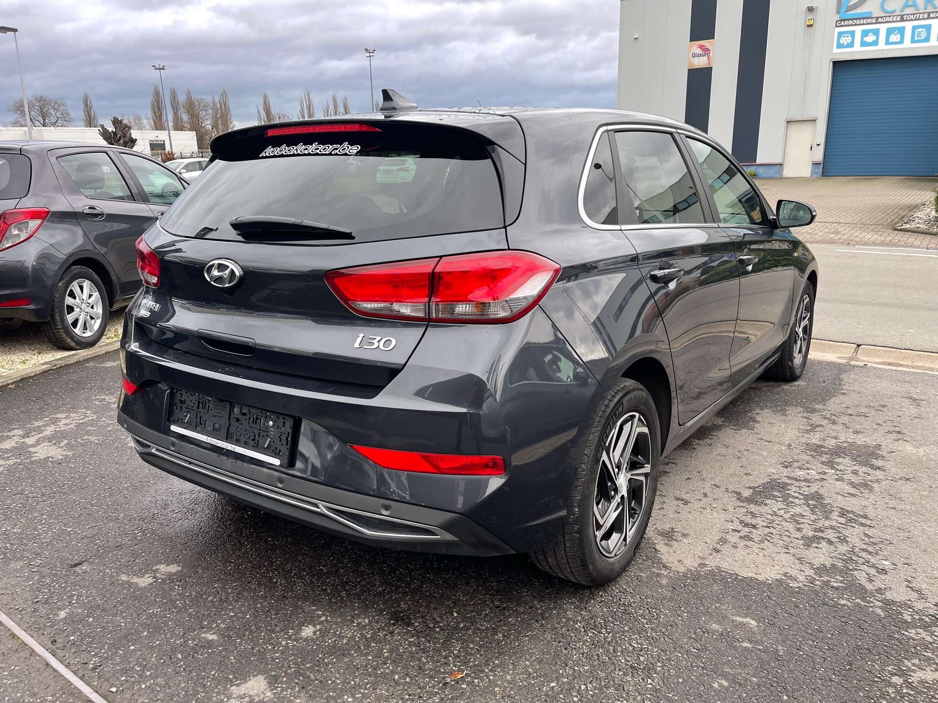 Hyundai i30 1.0 T-GDi MHEV // GPS  // GARANTIE CONSTRUCTEUR