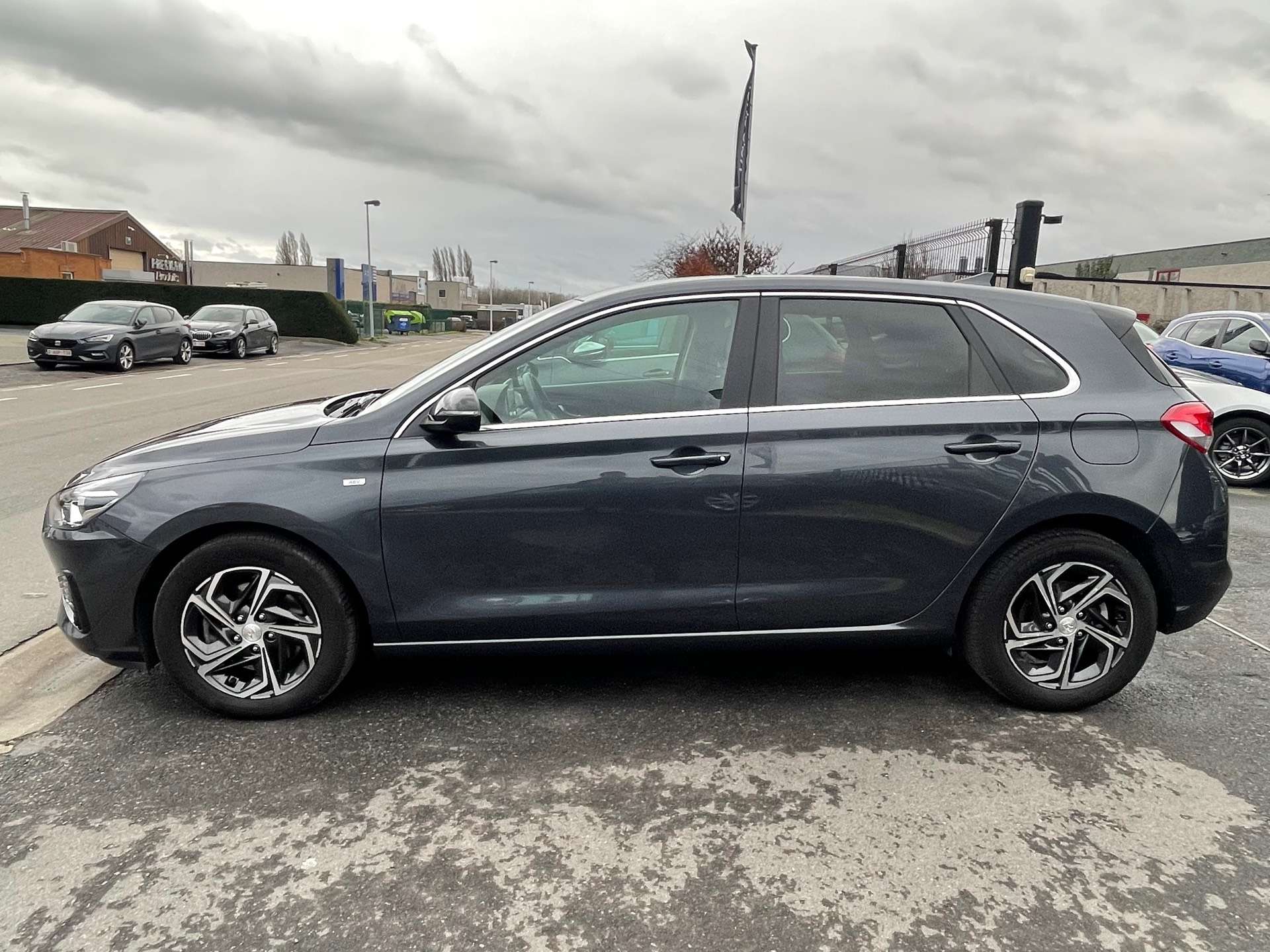 Hyundai i30 1.0 T-GDi MHEV // GPS  // GARANTIE CONSTRUCTEUR