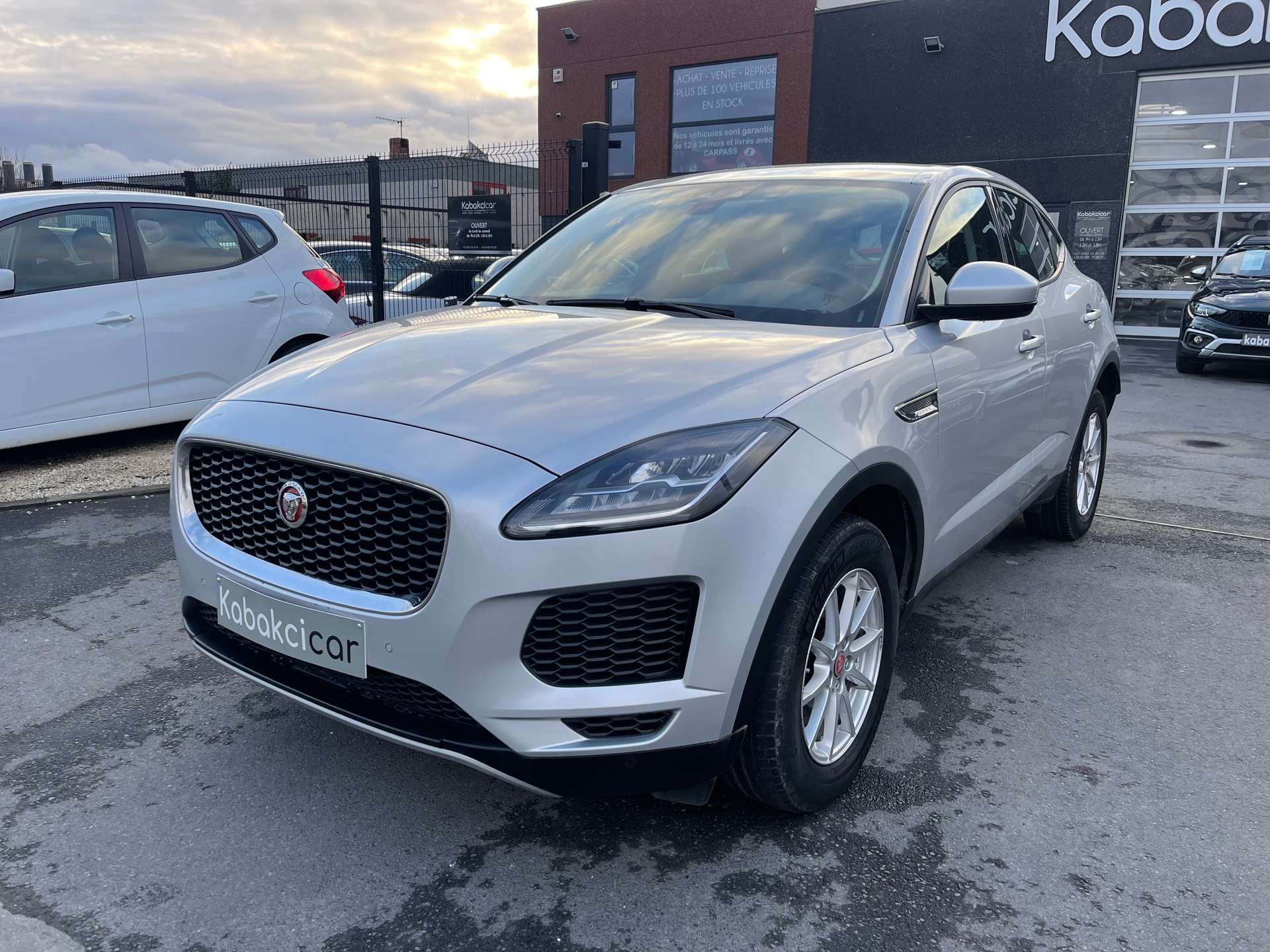 Jaguar E-Pace 2.0 D SE (EU6.2) // TVA RECUPERABLE // GARANTIE