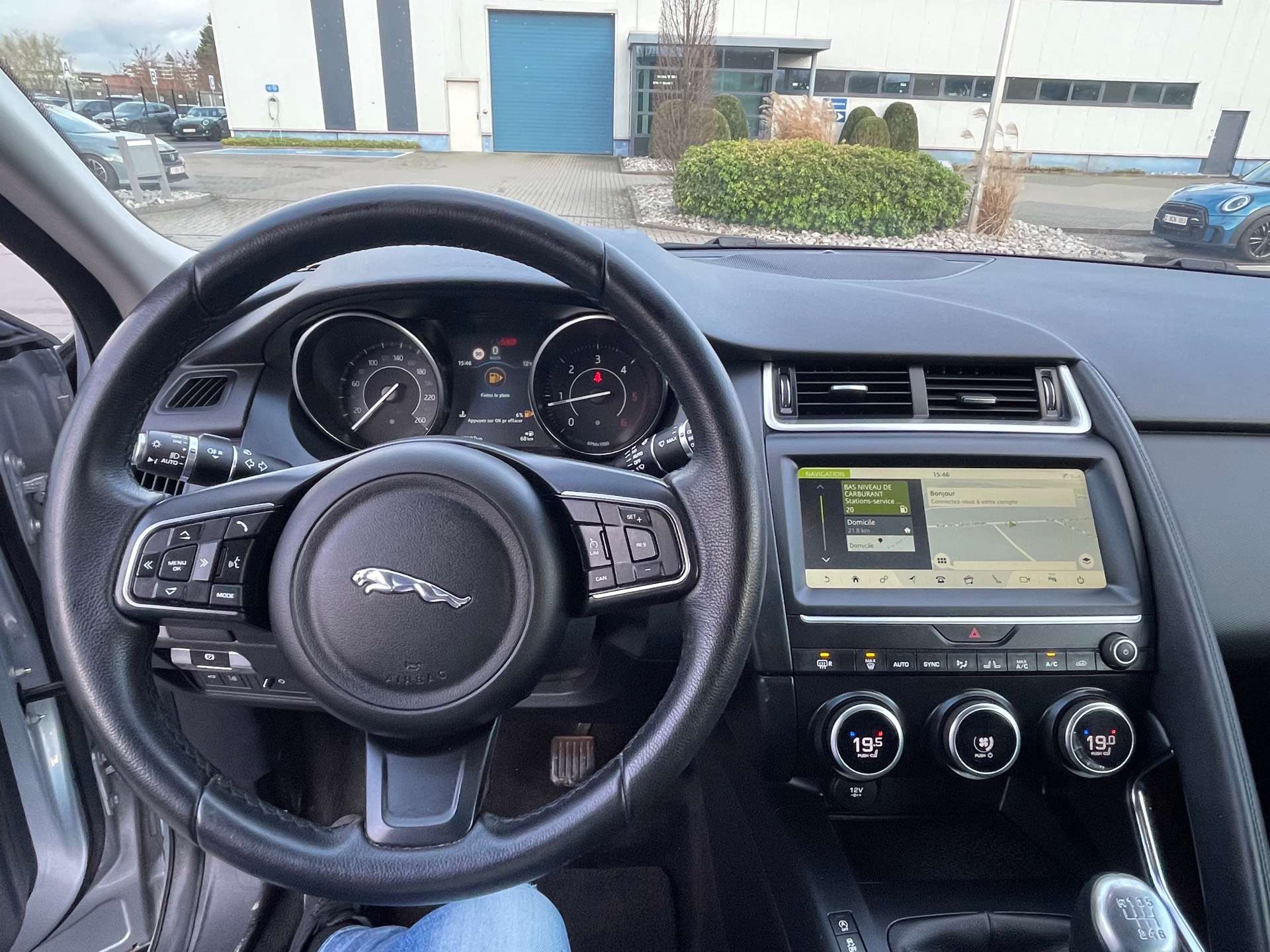 Jaguar E-Pace 2.0 D SE (EU6.2) // TVA RECUPERABLE // GARANTIE