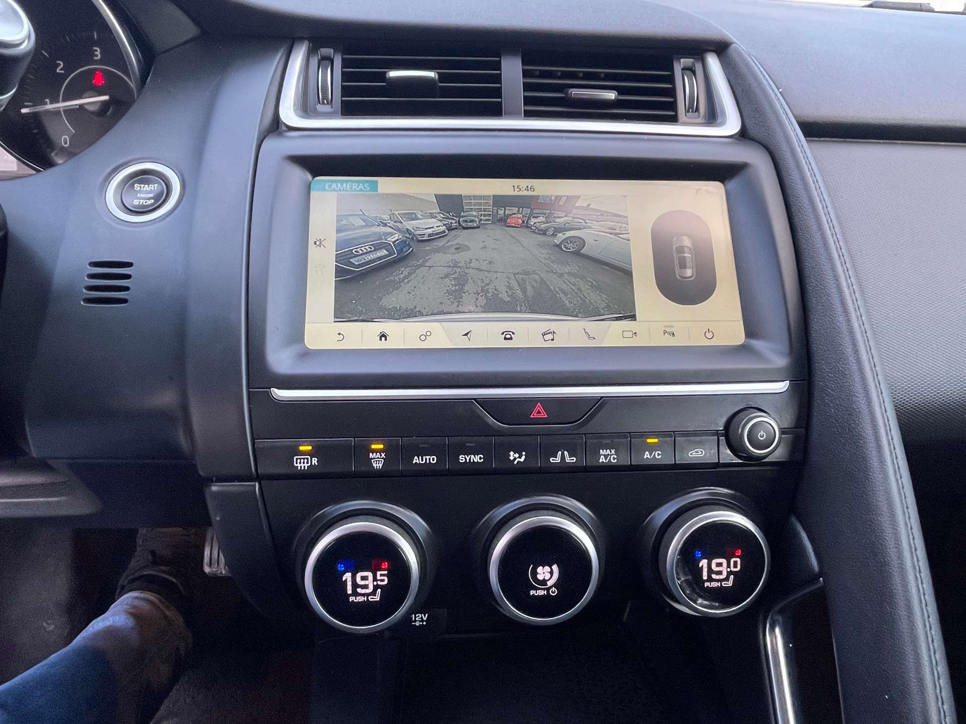 Jaguar E-Pace 2.0 D SE (EU6.2) // TVA RECUPERABLE // GARANTIE