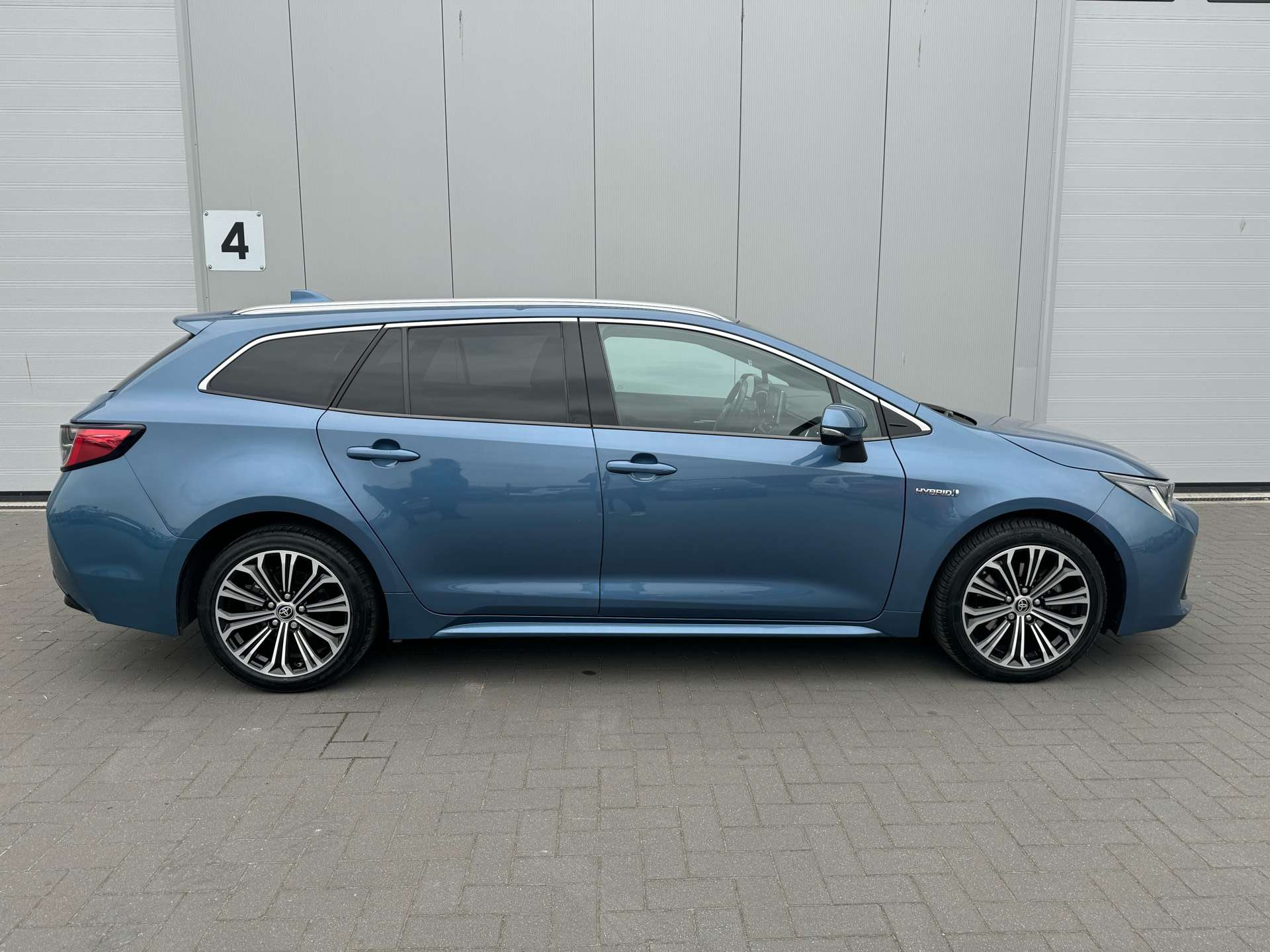 Toyota Corolla 2.0 Hybrid Dynamic e-CVT / CLIMATISATION /GARANTIE