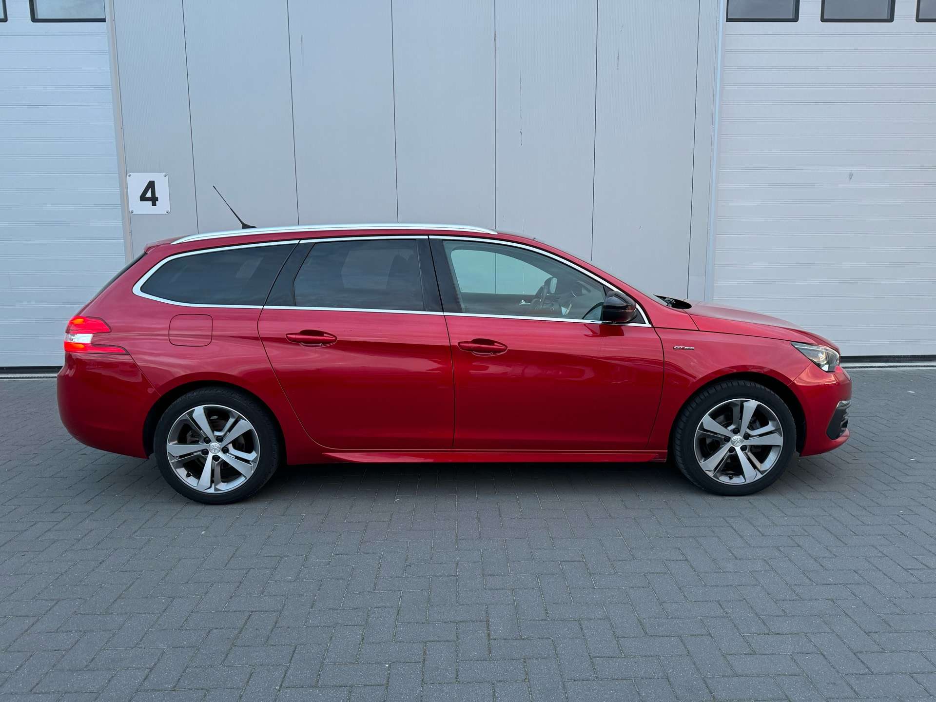 Peugeot 308 1.2 PureTech GT Line (EU6.2) / GARANTIE 12M