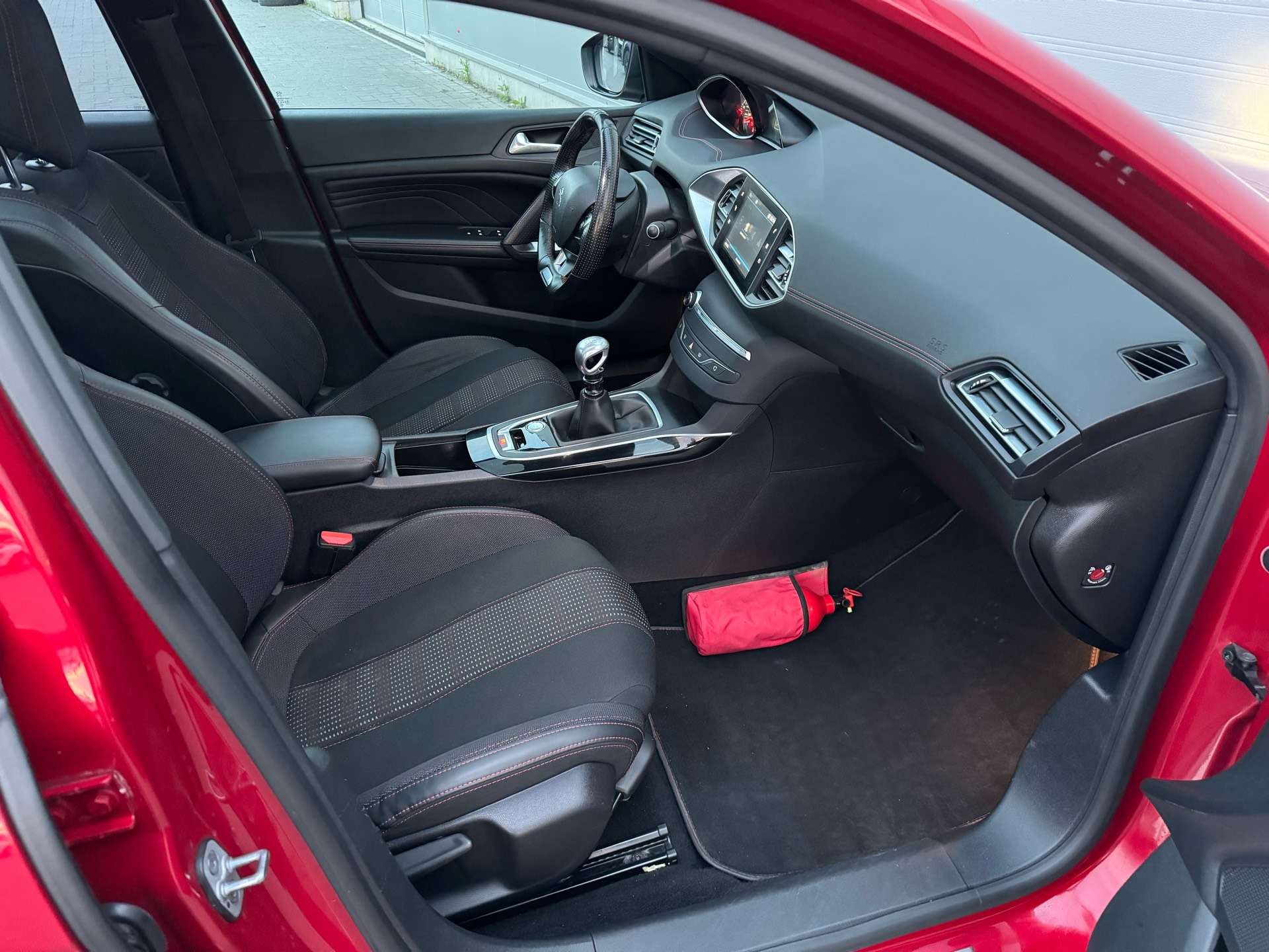 Peugeot 308 1.2 PureTech GT Line (EU6.2) / GARANTIE 12M