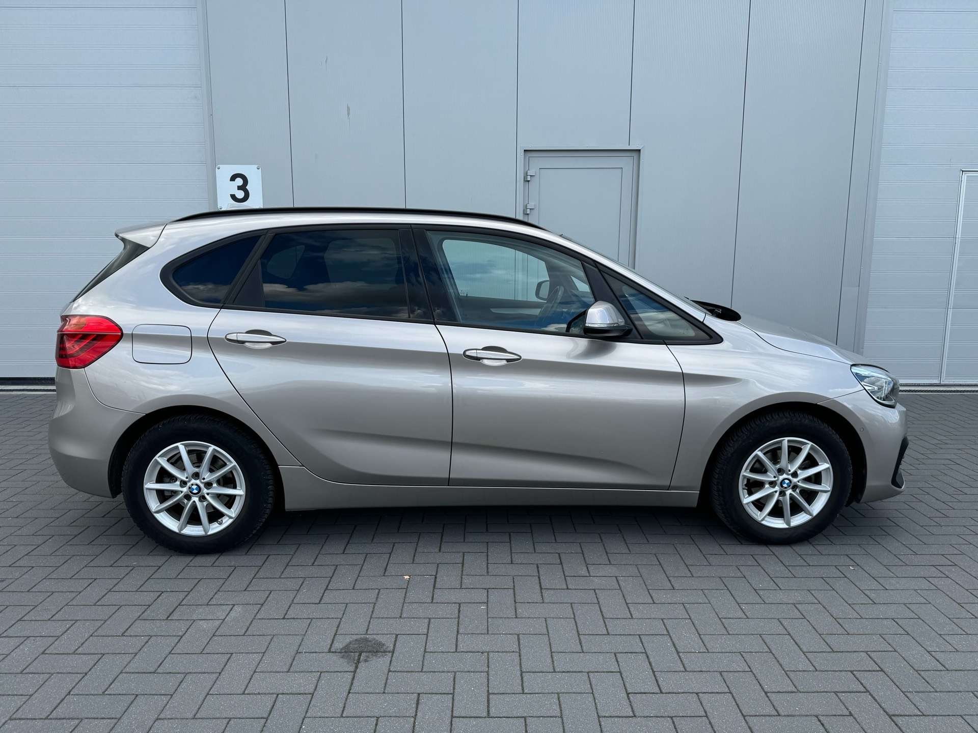 BMW 216 Active Tourer  // GPS // 1 ER MAIN // CARNET BMW