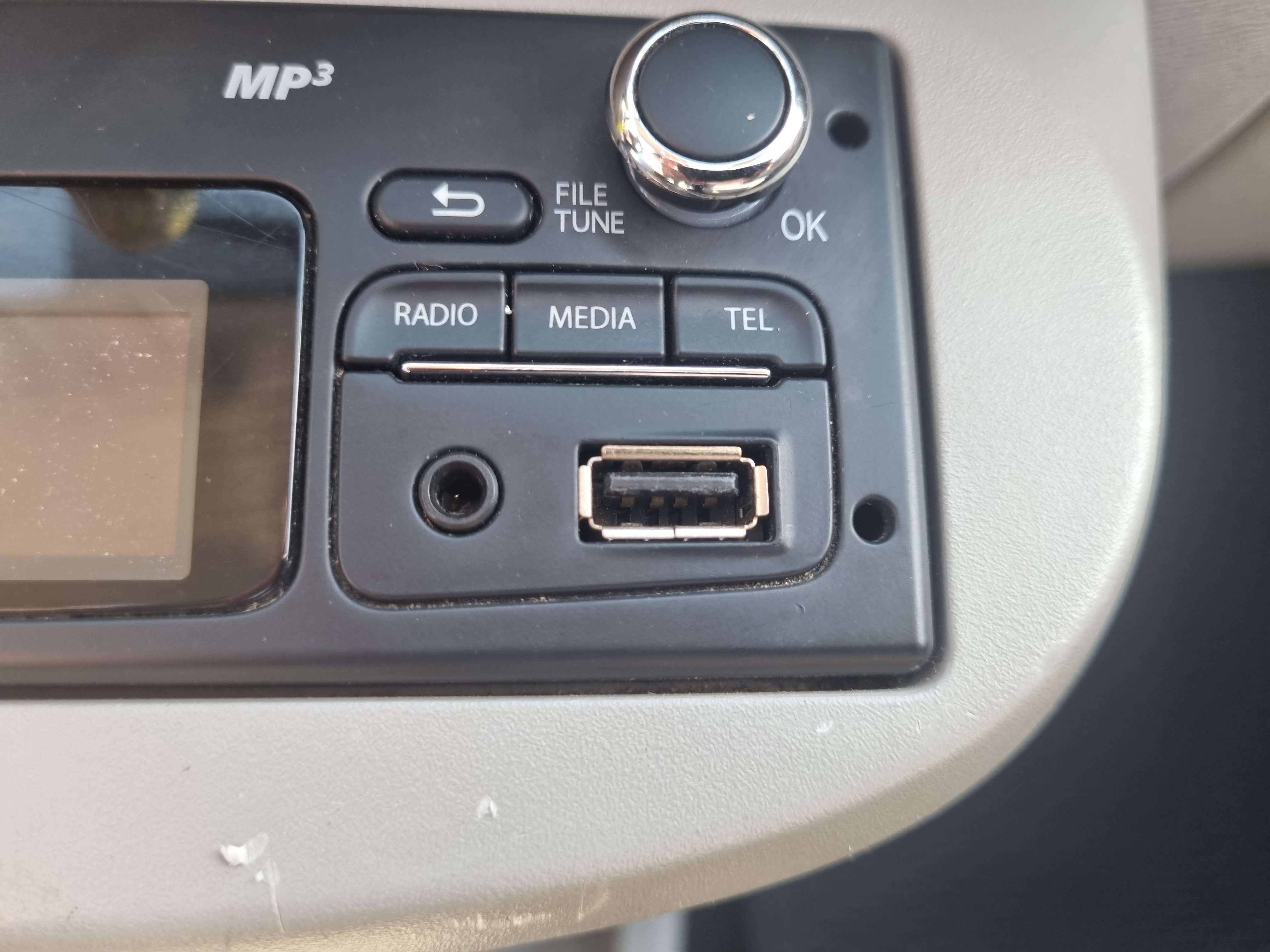 Renault Twingo 1.5 dCi Air//1 ERE MAIN//CARNET//USB/GARANTIE 12M