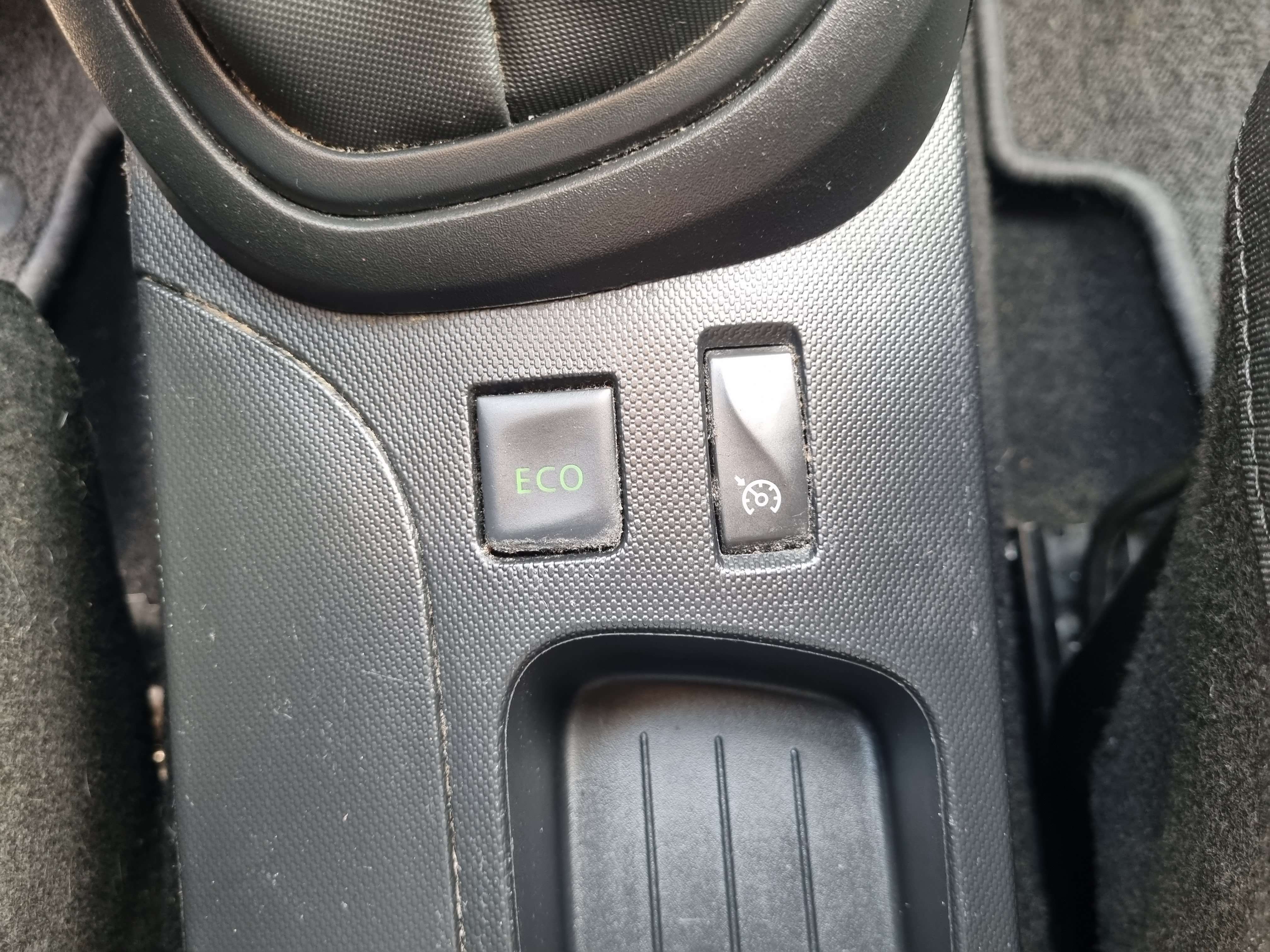 Renault Captur 1.5 dCi Energy Intens//CLIM//USB//GARANTIE 12M
