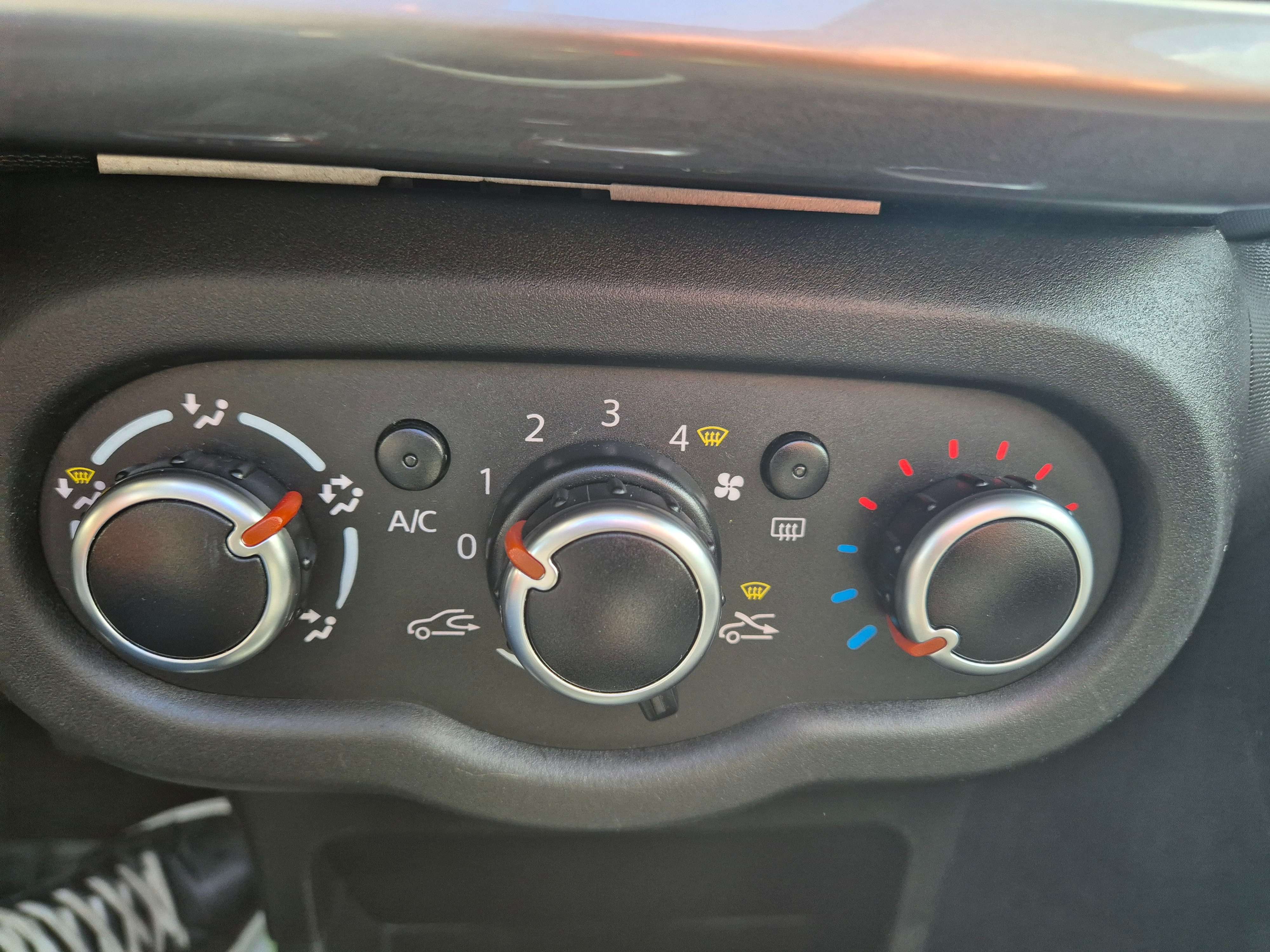 Renault Twingo 1.0i SCe Limited / Toit Ouvrant / GARANTIE 12 MOIS